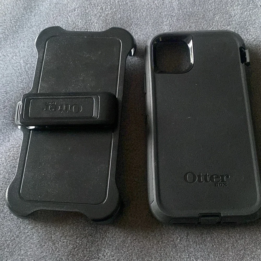Slightly used OtterBox cell phone case